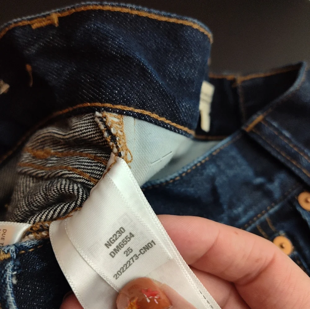 Madewell The Low Rise Perfect Vintage Straight Jean in Lilycrest wash size 25